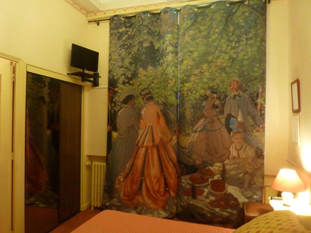 Hotel Du Fiacre Carpentras Room photo